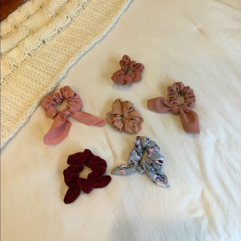 ✨Schrunchie bundle✨ - Picture 2 of 2
